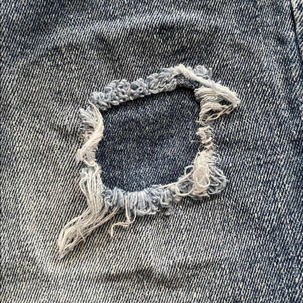 Old Navy 360 Stretch Distressed Jeans Light Wash Boy’s Sz 10 Slim - Picture 7 of 11